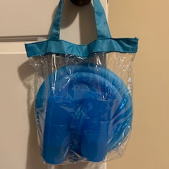 Dinnerware Set 25 Piece Plates Cups Spoon Forks Knives Saucers Clear Tote Blue - Picture 2 of 4